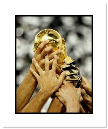 2006 Team Italy "World Cup Trophy" Double Matted 8" x 10" Photograph