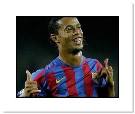 Ronaldinho FC Barcelona "Smiling" Double Matted 8" x 10" Photograph