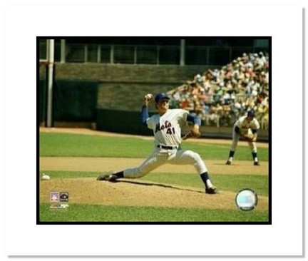 Tom Seaver New York Mets MLB "Pitching" Double Matted 8" x 10" Photograph
