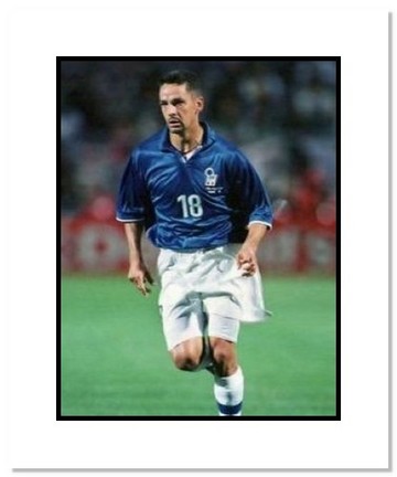 Roberto Baggio (Italy) "Sprinting at World Cup" Double Matted 8" x 10" Photograph