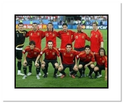 2008 Team Spain "Starting Eleven at World Cup" Double Matted 8" x 10" Photograph