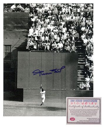 Willie Mays San Francisco Giants MLB Autographed "The Catch" 8" x 10" Photograph (Unframed)