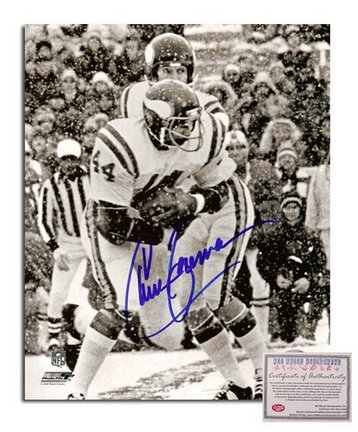 Chuck Foreman Minnesota Vikings Autographed 8" x 10" Snow Game Photograph (Unframed)