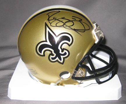 Reggie Bush New Orleans Saints NFL Autographed Mini Football Helmet