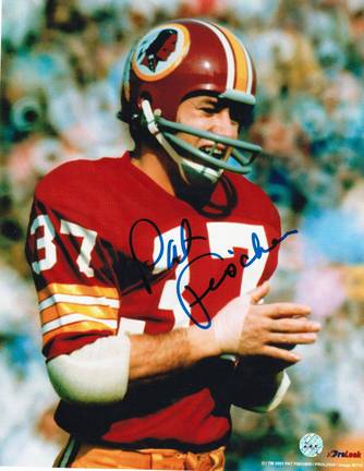 Pat Fischer Autographed Washington Redskins 8" x 10" Photo
