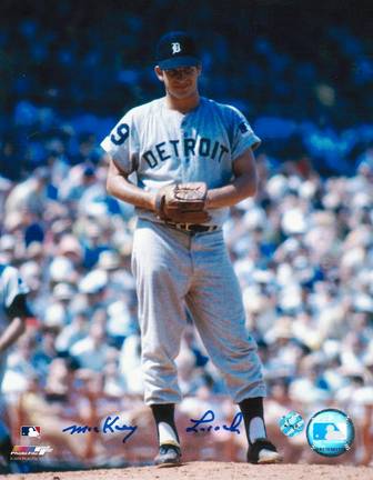 Mickey Lolich Autographed "On the Mound" Detroit Tigers 8" x 10" Photo