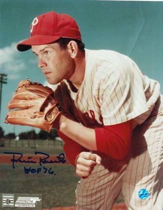 Robin Roberts Autographed Philadelphia Phillies 8" x 10" Photo Inscribed "HOF 76"