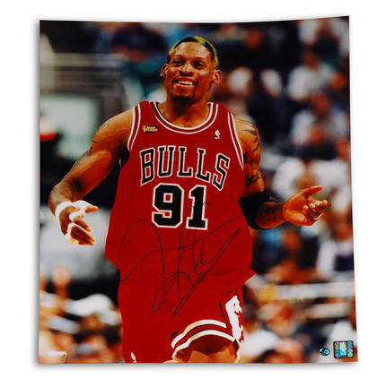 Dennis Rodman Chicago Bulls Autographed 16" x 20" Photograph (Unframed) 
