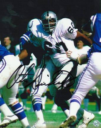 Otis Sistrunk Oakland Raiders Autographed 8" x 10" Photograph (Unframed)