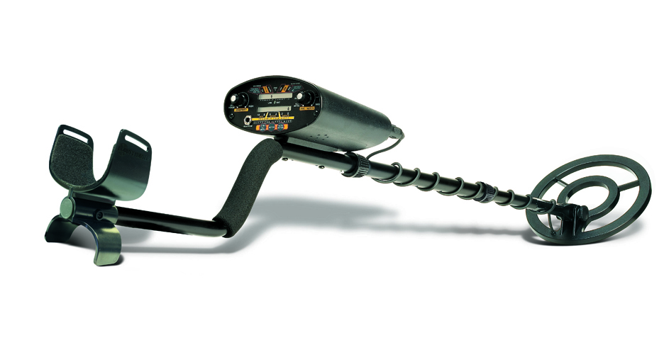 Pioneer 202 Metal Detector by Bounty Hunter