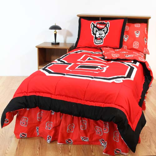 North Carolina State Wolfpack Bed-in-a-Bag with Reversible Comforter (King)