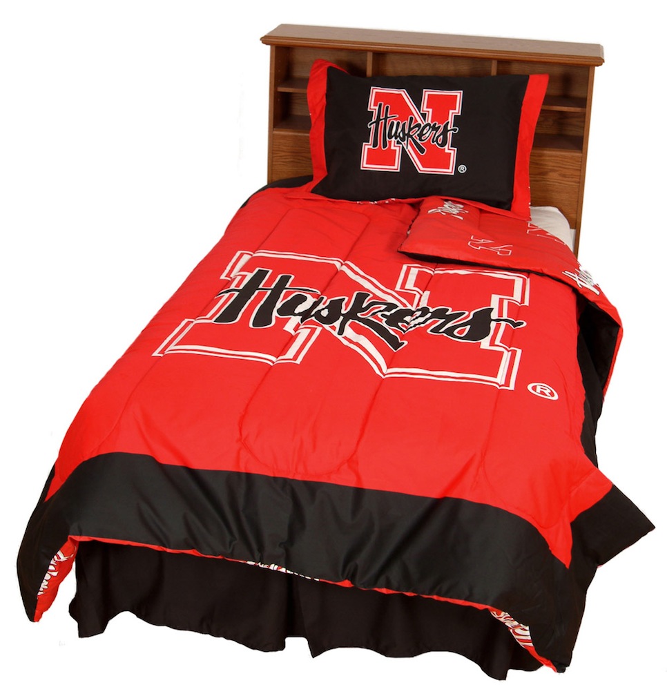 Nebraska Cornhuskers Reversible Comforter Set (Full)