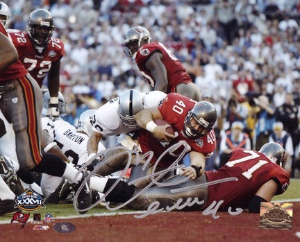 Mike Alstott Autographed Tampa Bay Buccaneers Super Bowl XXXVI 8" x 10" Photograph