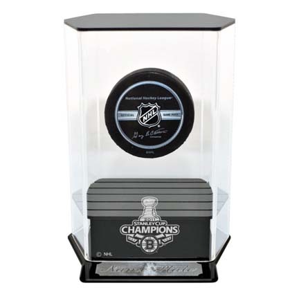 Boston Bruins 2011 Stanley Cup Champions Floating Hockey Puck Display Case