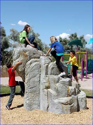 Medium NatureRocks Granite Boulder from Everlast Climbing