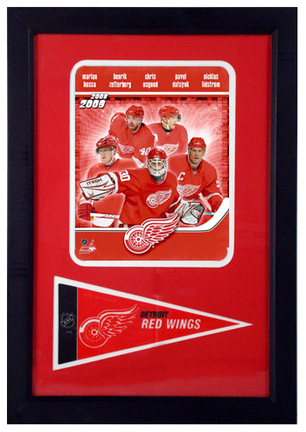 2009 Detroit Red Wings Photograph with Team Pennant in a 12" x 18" Deluxe Frame