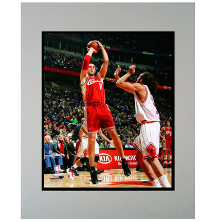 Zydrunas Ilgauskas 11" x 14" Matted Photograph (Unframed)