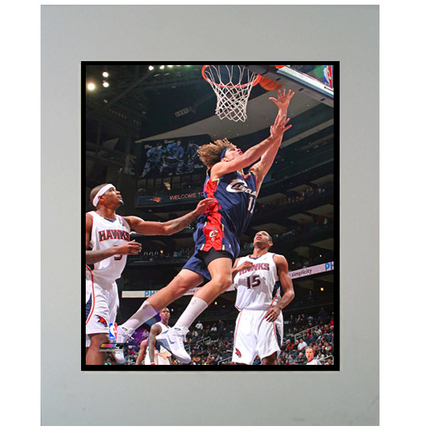 Anderson Varejao 11" x 14" Matted Photograph (Unframed)