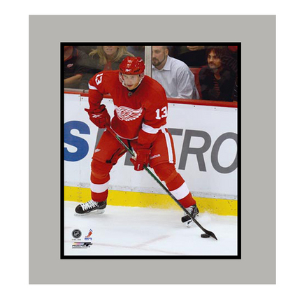 Pavel Datsyuk Detroit Red Wings 11" x 14" Matted Photograph (Unframed)