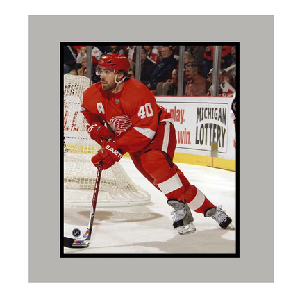 Henrik Zetterberg Detroit Red Wings 11" x 14" Matted Photograph (Unframed)