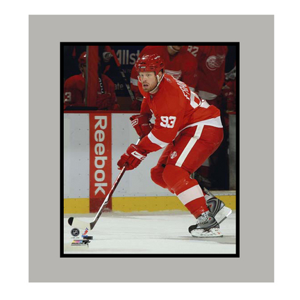 Johan Franzen 11" x 14" Matted Photograph (Unframed)