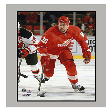 Tomas Holmstrom Detroit Red Wings 11" x 14" Matted Photograph (Unframed)