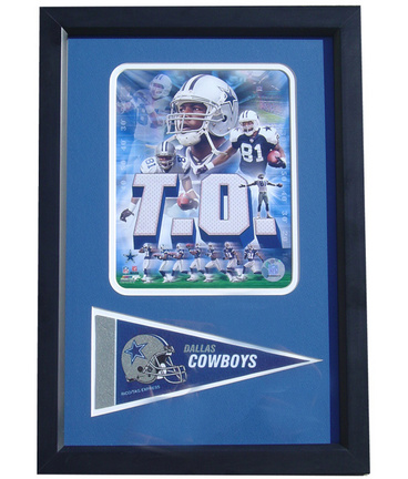 Dallas Cowboys Terrell Owens Photograph with Team Pennant in a 12" x 18" Deluxe Frame