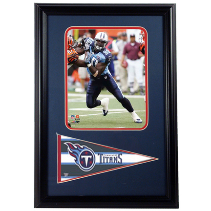 Jevon Kearse Photograph with Team Pennant in a 12" x 18" Deluxe Frame