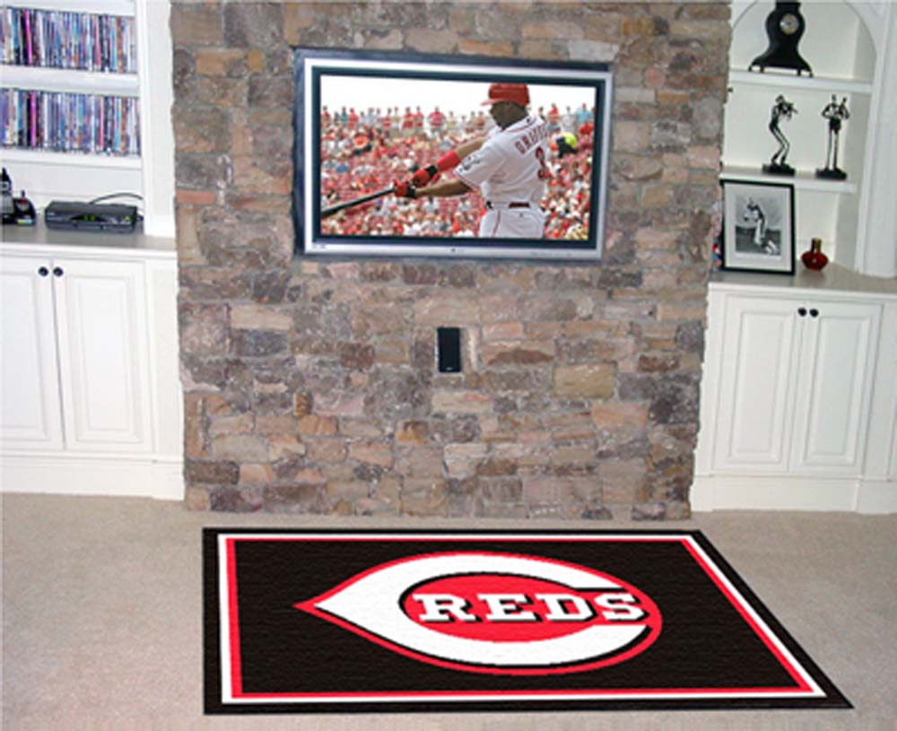 Cincinnati Reds 4' x 6' Area Rug