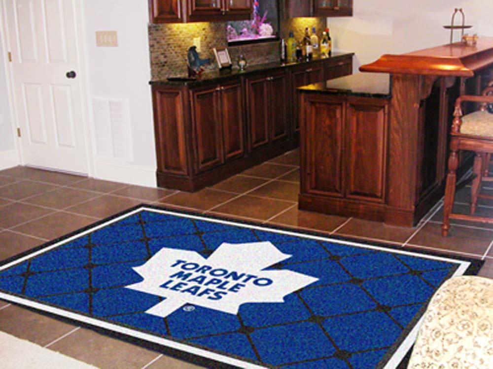 Toronto Maple Leafs 5' x 8' Area Rug