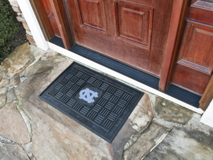 North Carolina Tar Heels 19" x 30" Medallion Door Mat (with "NC")