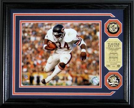 Walter Payton 8" x 10" Framed Photograph and Medallion Set from The Highland Mint