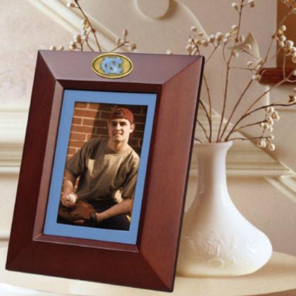 North Carolina Tar Heels 5" x 7" Vertical Brown Picture Frame