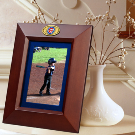 Chicago Cubs 5" x 7" Vertical Brown Picture Frame