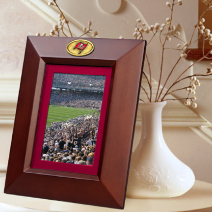 Tampa Bay Buccaneers 5" x 7" Vertical Brown Picture Frame