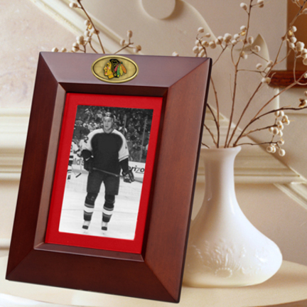 Chicago Blackhawks 5" x 7" Vertical Brown Picture Frame