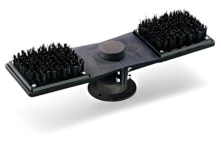 Double Pipe Mount Spike Brush
