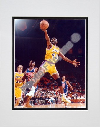 James Worthy, Los Angeles Lakers Double Matted 8" X 10" Photograph (Unframed)
