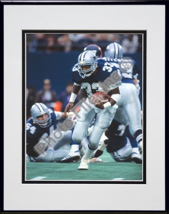 Tony Dorsett, Dallas Cowboys Double Matted 8" X 10" Photograph in Black Anodized Aluminum Frame