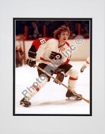Bobby Clarke, Philadelphia Flyers Double Matted 8" X 10" Photograph (Unframed)