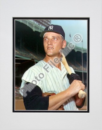 Roger Maris, New York Yankees Double Matted 8" X 10" Photograph (Unframed)