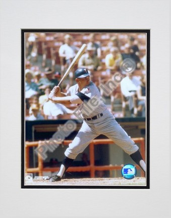 Harmon Killebrew "Ready to Swing" Double Matted 8" X 10" Photograph (Unframed)