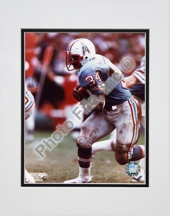 Earl Campbell "Running with Ball" Double Matted 8" X 10" Photograph (Unframed)