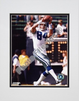 Jay Novacek "Catching Ball" Double Matted 8" X 10" Photograph (Unframed)