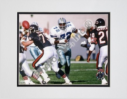 Ed "Too Tall" Jones Action Double Matted 8" X 10" Photograph (Unframed)