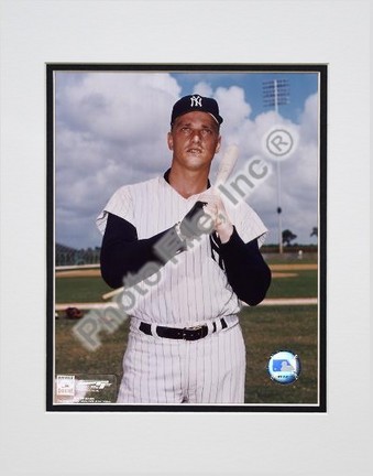 Roger Maris "#2 Bat on Shoulder" Double Matted 8" X 10" Photograph (Unframed)