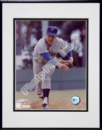 Tom Seaver "Close Up Pitch" Double Matted 8" X 10" Photograph in Black Anodized Aluminum Frame