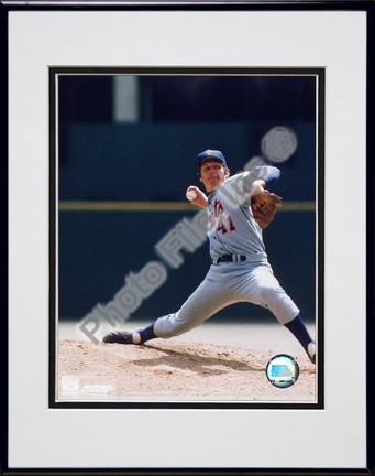 Tom Seaver "Ball in Hand" Double Matted 8" X 10" Photograph in Black Anodized Aluminum Frame