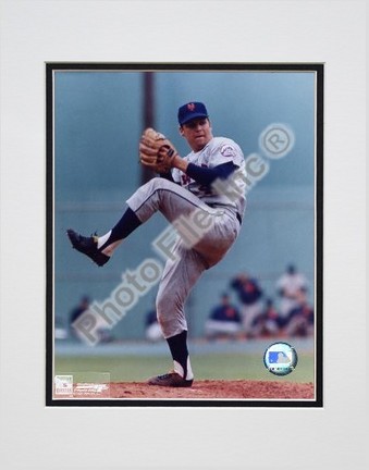 Tom Seaver "Ball in Glove" Double Matted 8" X 10" Photograph (Unframed)