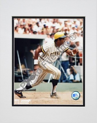 Willie Stargell "Running" Double Matted 8" X 10" Photograph (Unframed)